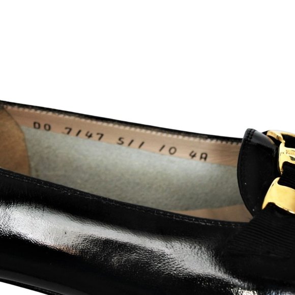 VTG Salvatore Ferragamo Loafer Black Patent Leather Gold Chain Accent Size 10 4A - Picture 9 of 12